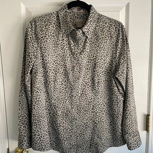 Chico's No-Iron Coolmax 3/4 Sleeve Blouse Abstract Gray/Black Animal Print 0.5